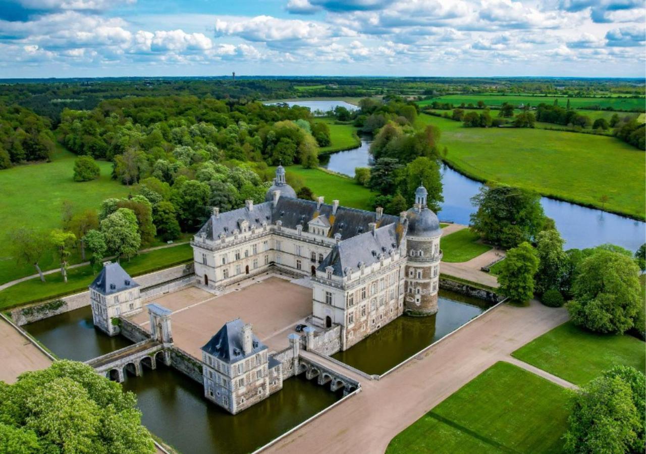 Les Logis Du Forgeron, Gites De Groupe Entre Loire & Vignes Saint-Jean-des-Mauvrets Zewnętrze zdjęcie